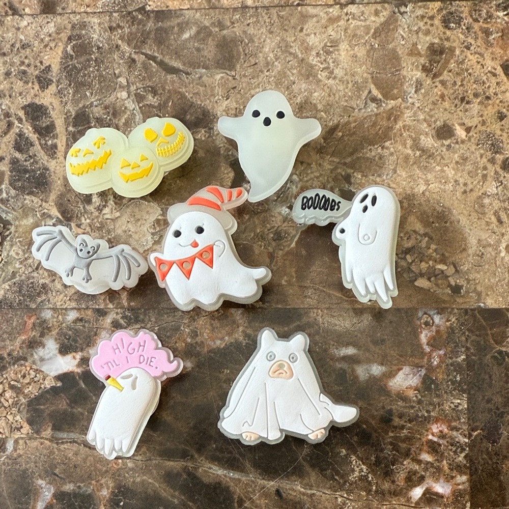 Ghosts and Halloween charms